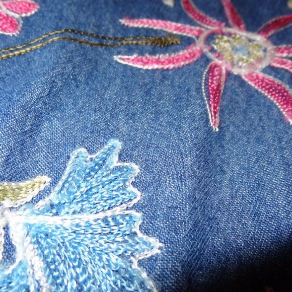 Studio Works Denim Jacket Embroidered Flowers Sz S - Picture 10 of 12